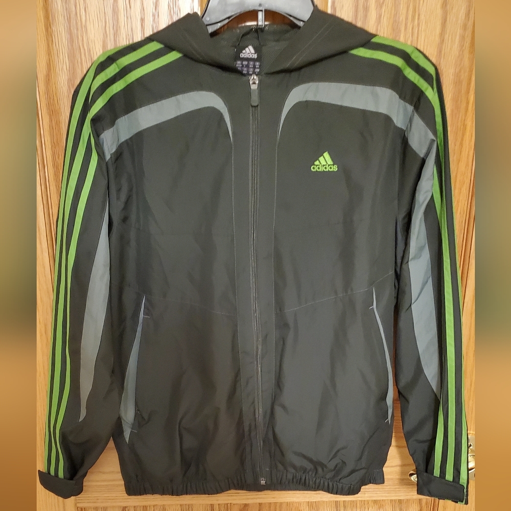 Adidas windbreaker size youth large